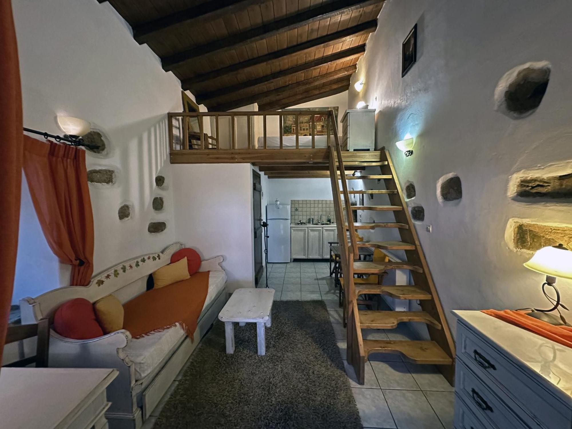 Porfyrousa Traditional Hotel Milopotamos  Bagian luar foto