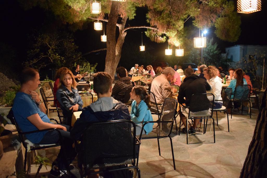 Porfyrousa Traditional Hotel Milopotamos  Bagian luar foto