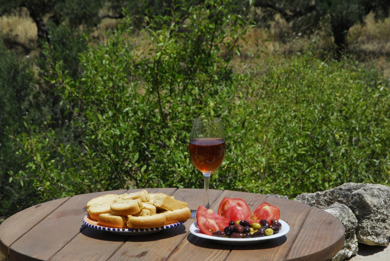 Porfyrousa Traditional Hotel Milopotamos  Bagian luar foto